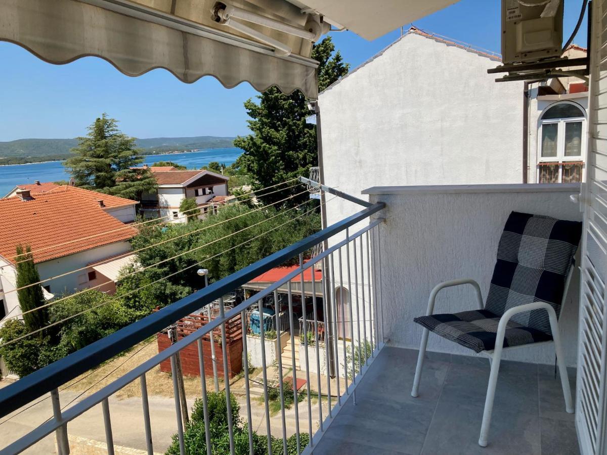 Apartments Villa Agatha Sveti Filip i Jakov Esterno foto